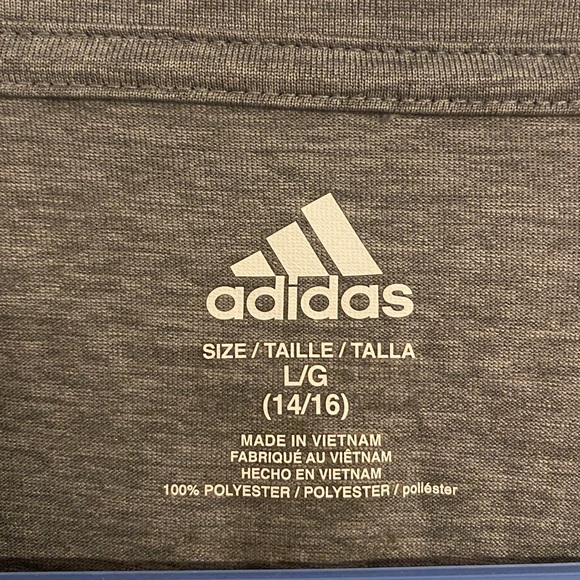 Adidas Short sleeve T-shirt size large - Picture 2 of 4